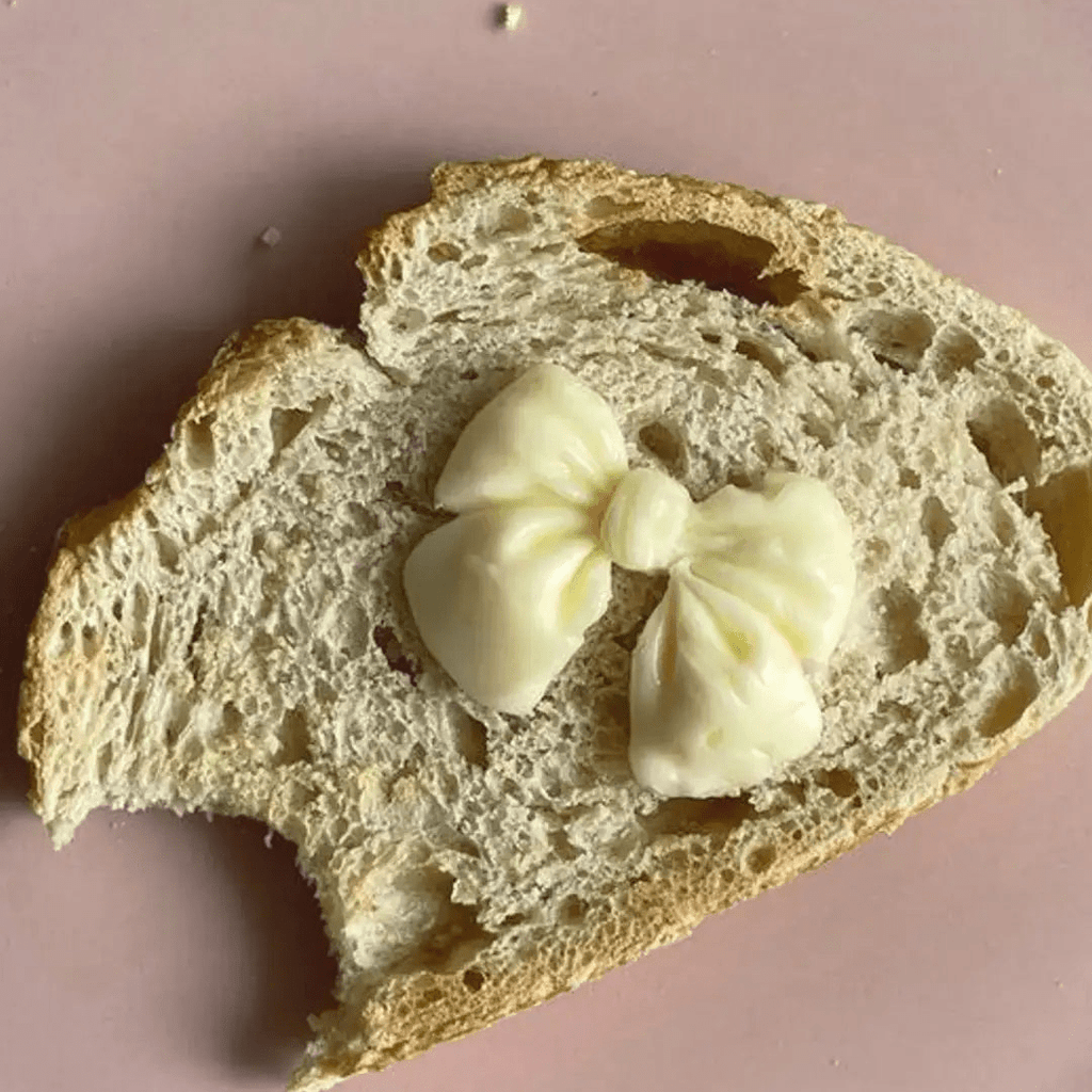 Bow Bone Dog Collar | Cream 🎀 (OLD BONE STYLE) - PAW LONDON